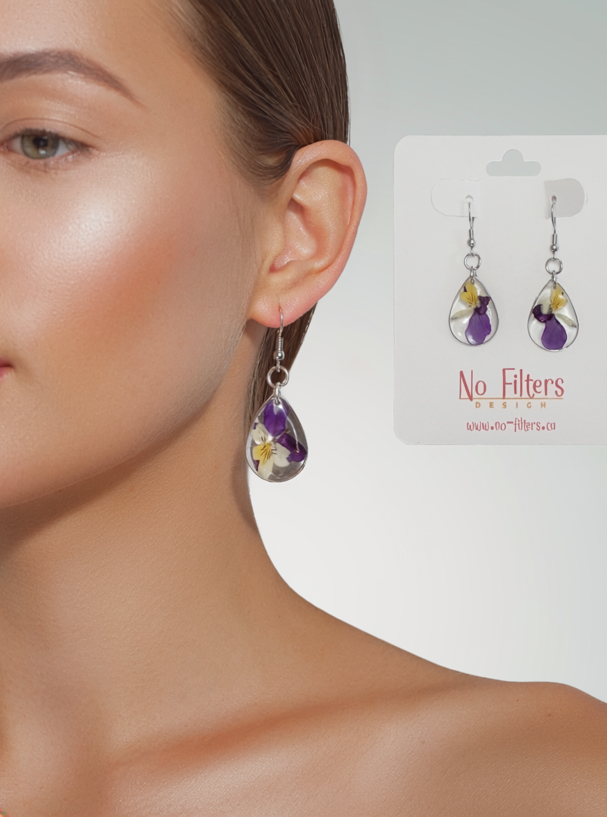 Dried Flower Resin Earrings Made in Canada – Gold or Silver Bezel Floral Earrings – Botanical Jewelry Gift